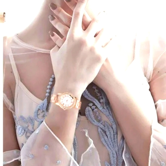 Kadlina Accessories - Elegant KADLINA Gold Watch with Crystal Accents